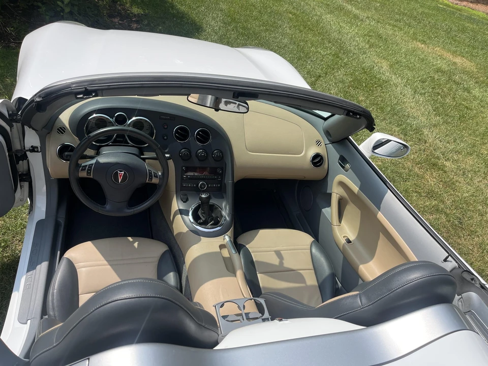 2006 Pontiac Solstice - Image 28 of 31