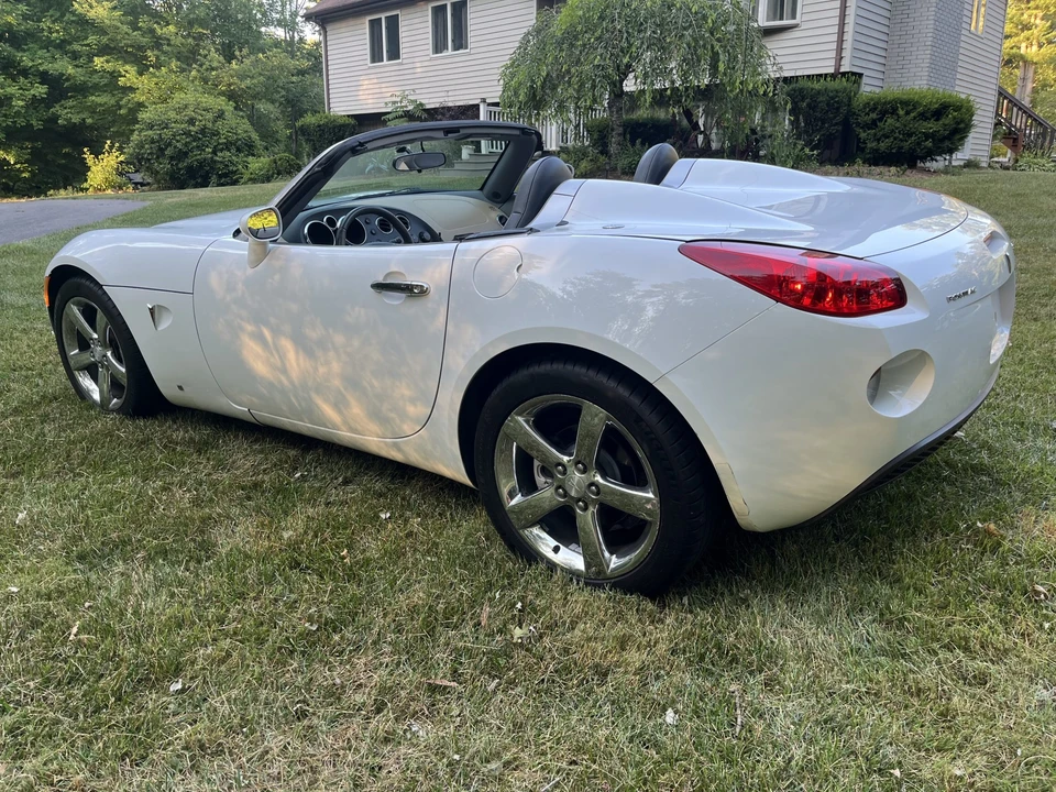 2006 Pontiac Solstice - Image 3 of 31