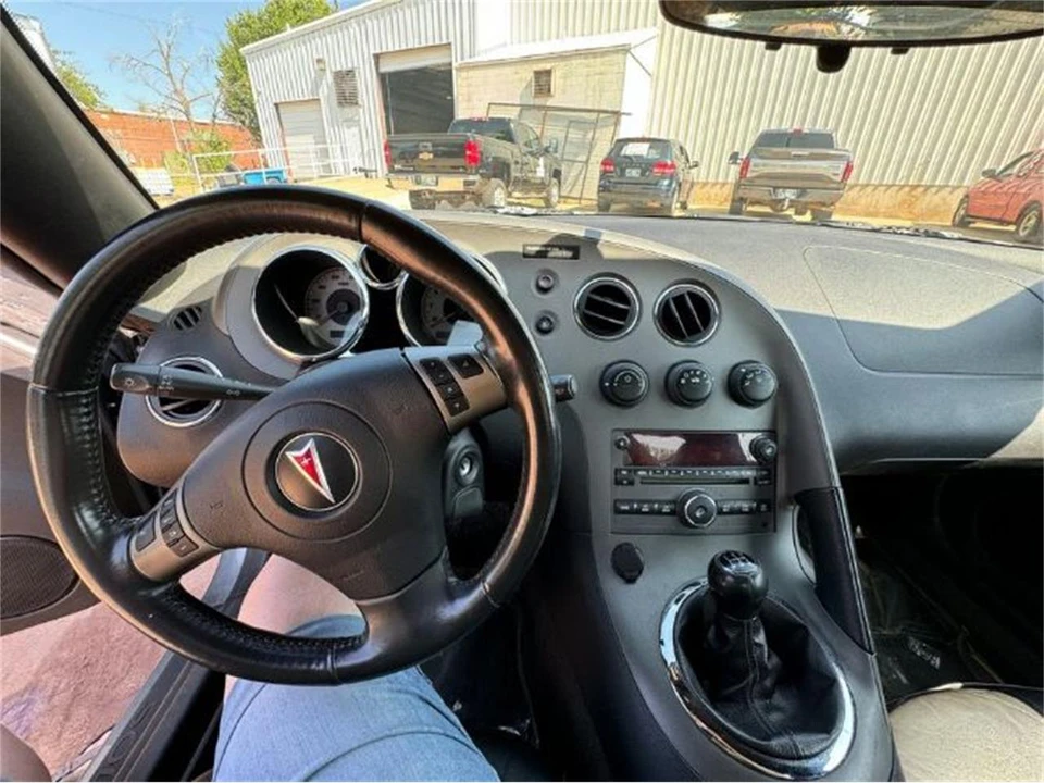2006 Pontiac Solstice - Image 2 of 6