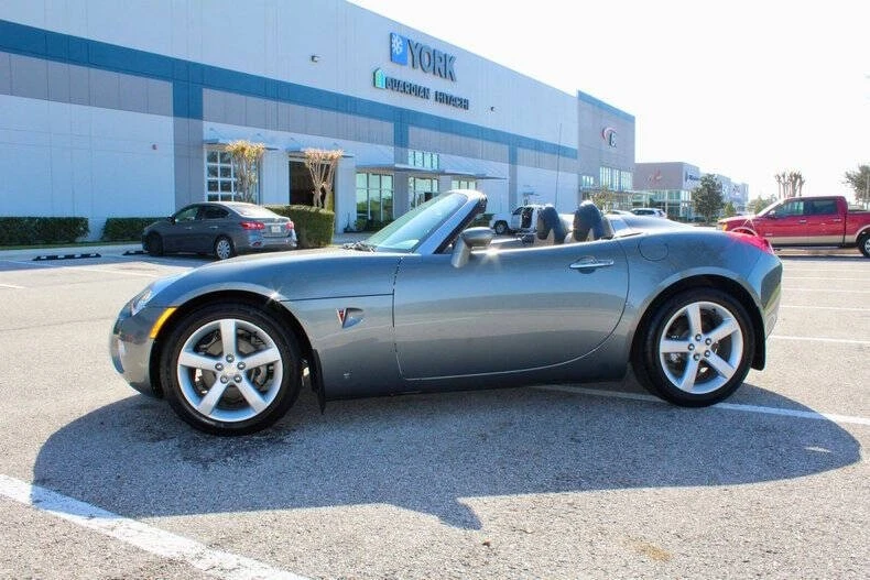 2006 Pontiac Solstice - Image 10 of 12