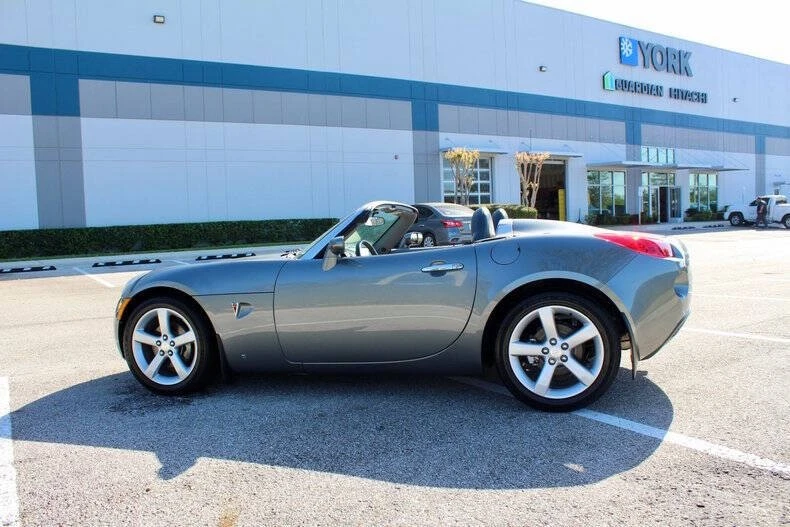 2006 Pontiac Solstice - Image 11 of 12