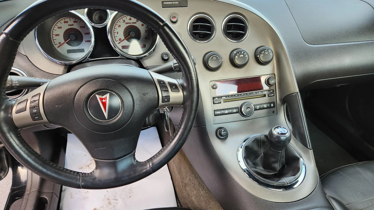 2006 Pontiac Solstice - Image 4 of 11