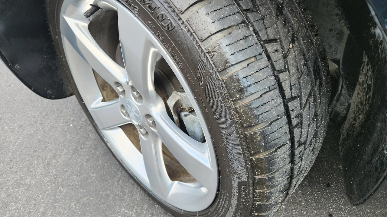 2006 Pontiac Solstice - Image 7 of 11