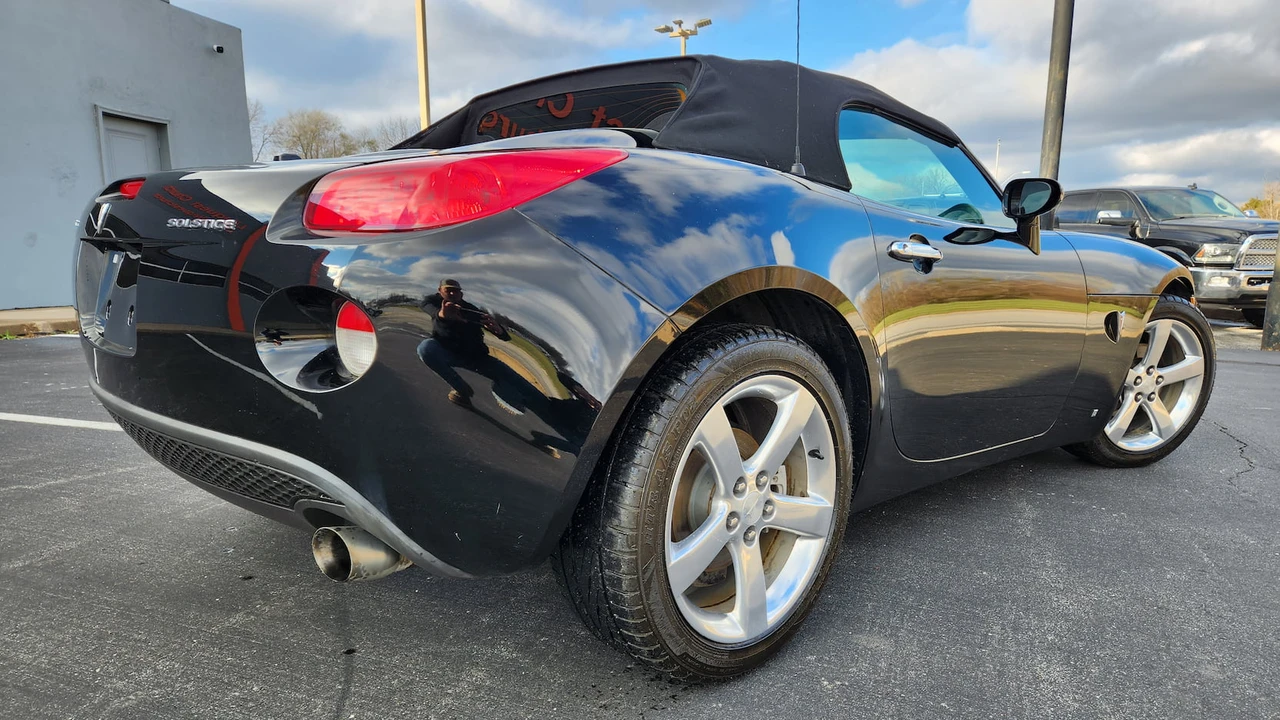 2006 Pontiac Solstice - Image 10 of 11