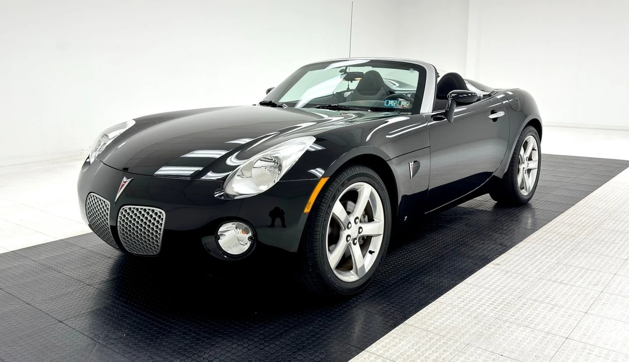 2006 Pontiac Solstice - Image 2 of 12