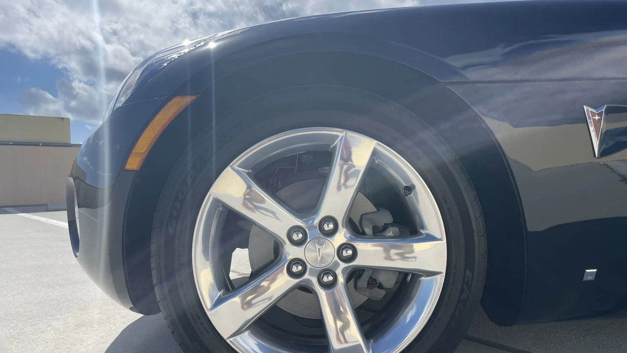 2006 Pontiac Solstice - Image 8 of 25