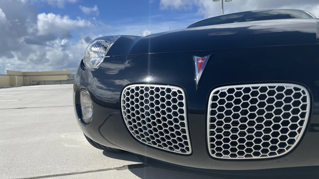 2006 Pontiac Solstice - Image 16 of 25