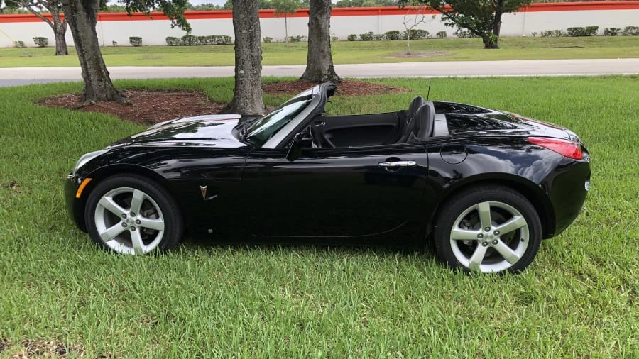 2006 Pontiac Solstice - Image 2 of 11