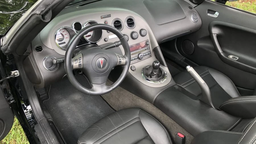 2006 Pontiac Solstice - Image 3 of 11