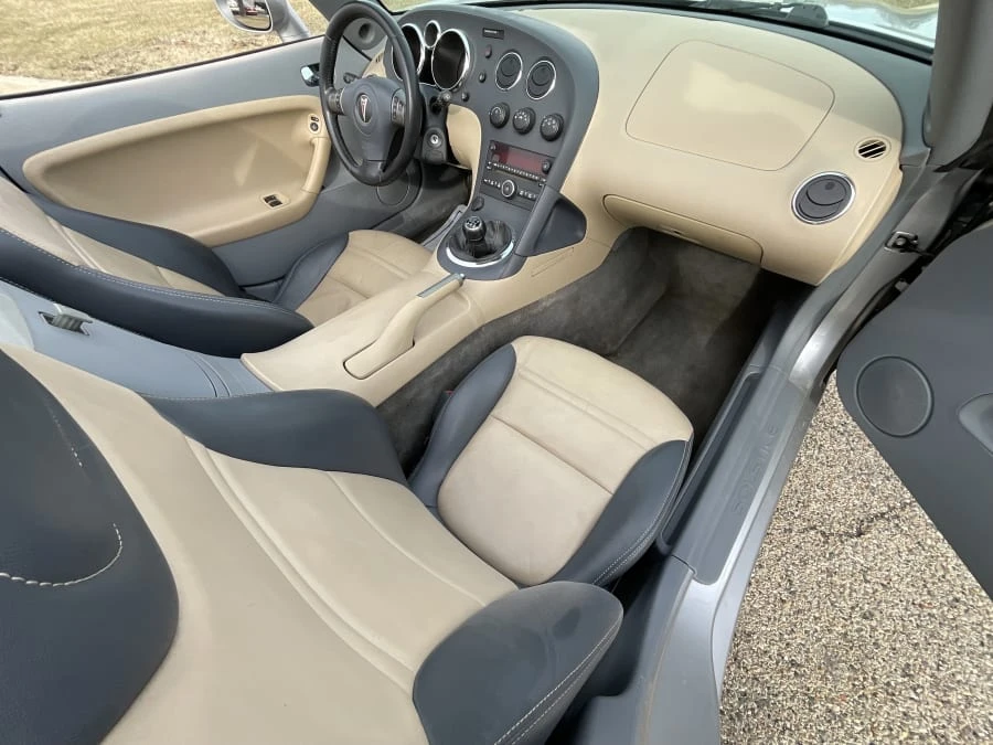 2006 Pontiac Solstice - Image 10 of 11