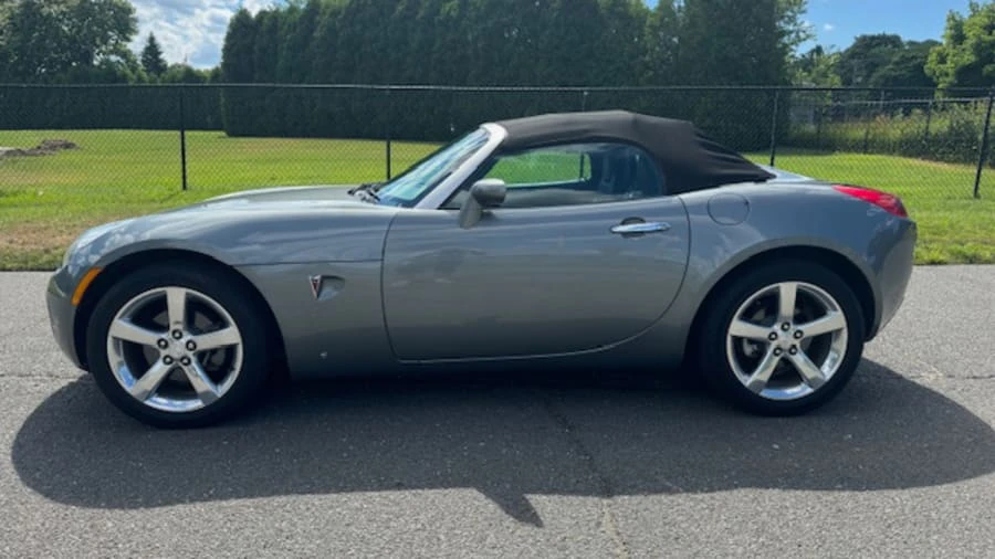 2006 Pontiac Solstice - Image 2 of 27