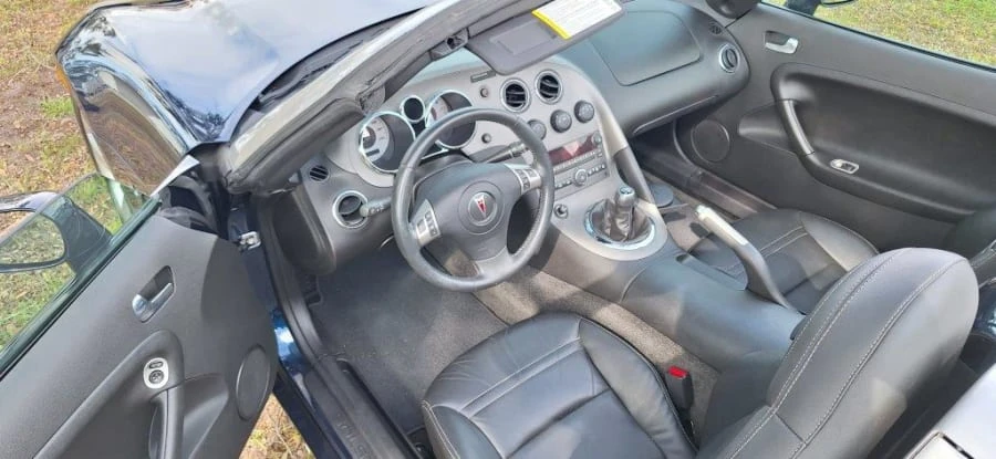 2006 Pontiac Solstice - Image 13 of 15