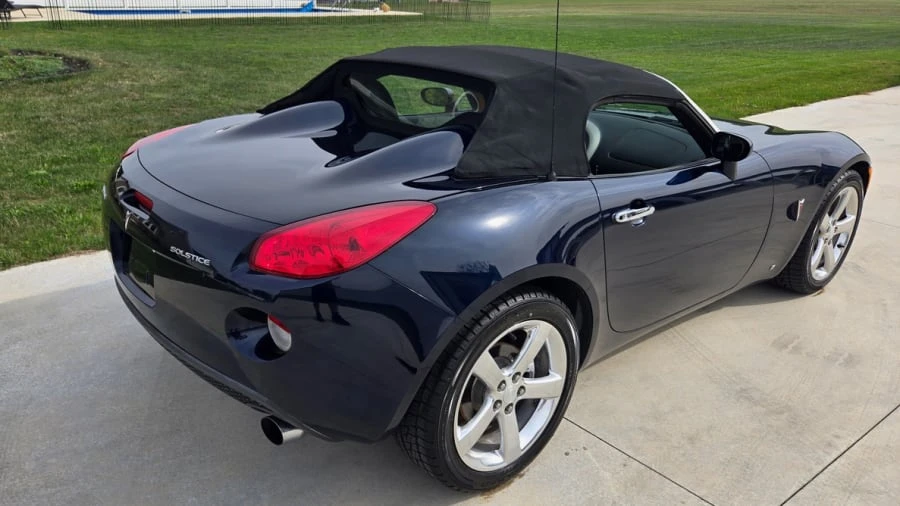 2006 Pontiac Solstice - Image 2 of 6