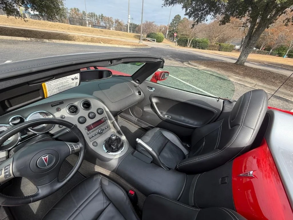 2006 Pontiac Solstice - Image 8 of 17