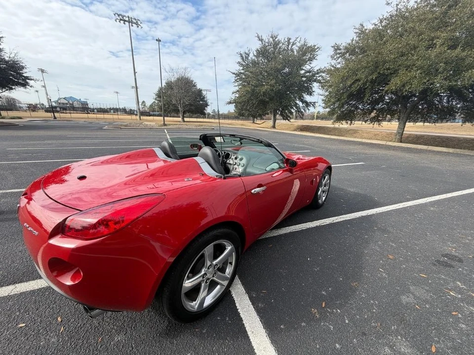 2006 Pontiac Solstice - Image 13 of 17