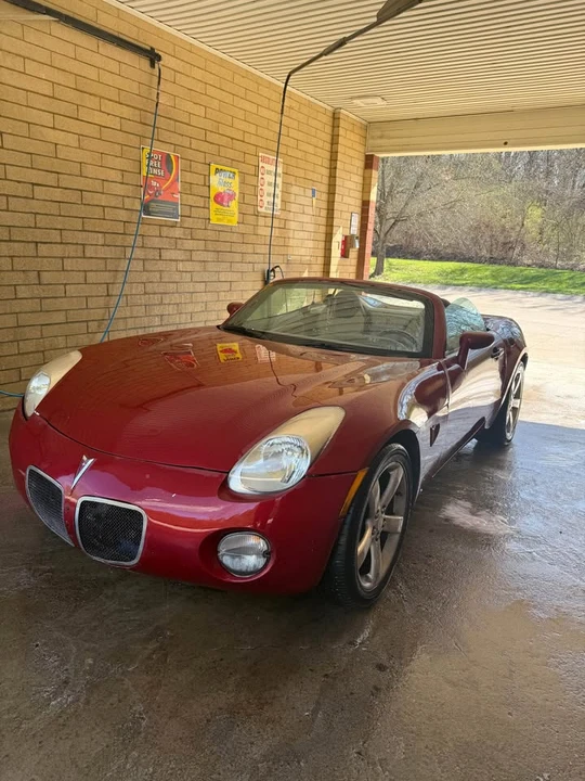 2006 Pontiac Solstice - Image 2 of 8