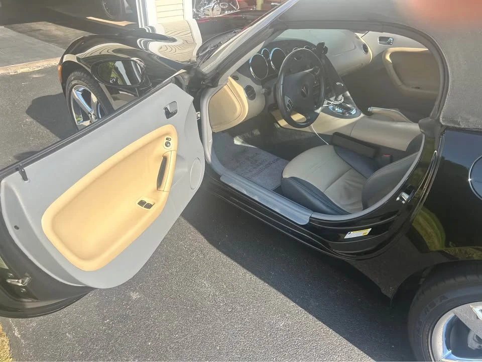 2006 Pontiac Solstice - Image 18 of 20