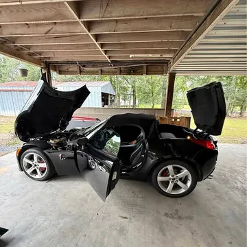 2006 Pontiac Solstice Convertible 2D
