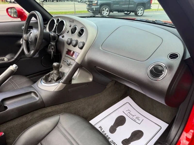 2006 Pontiac Solstice - Image 28 of 31