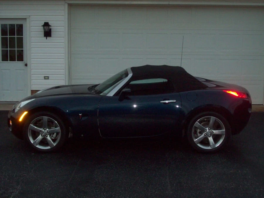 2006 Pontiac Solstice - Image 2 of 8