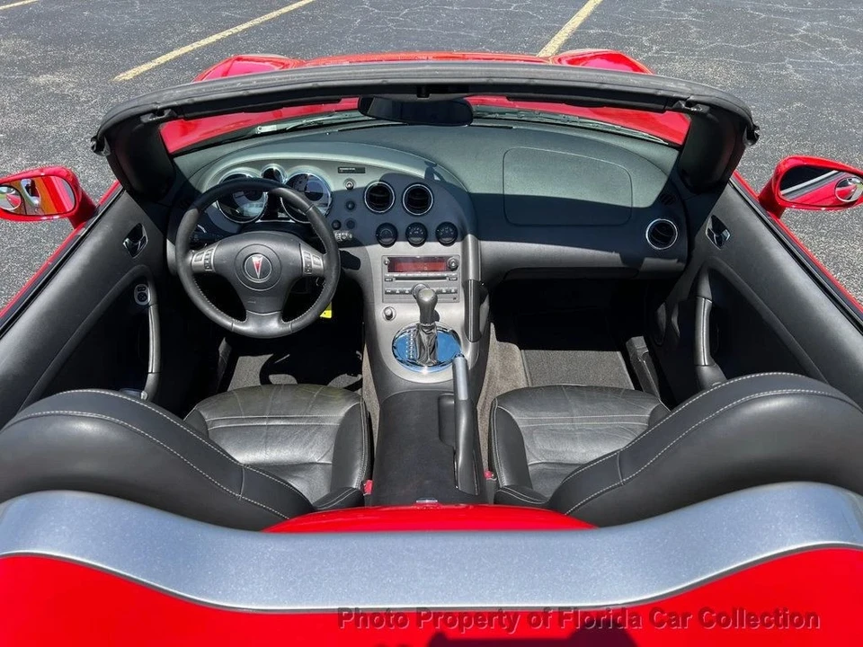 2006 Pontiac Solstice - Image 11 of 12