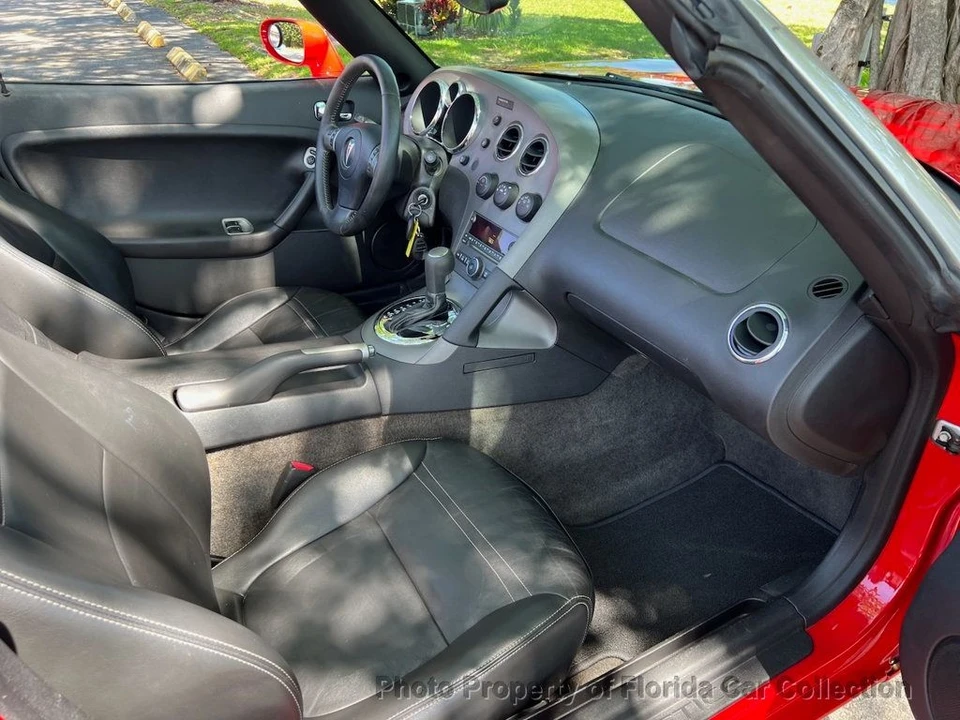 2006 Pontiac Solstice - Image 9 of 12
