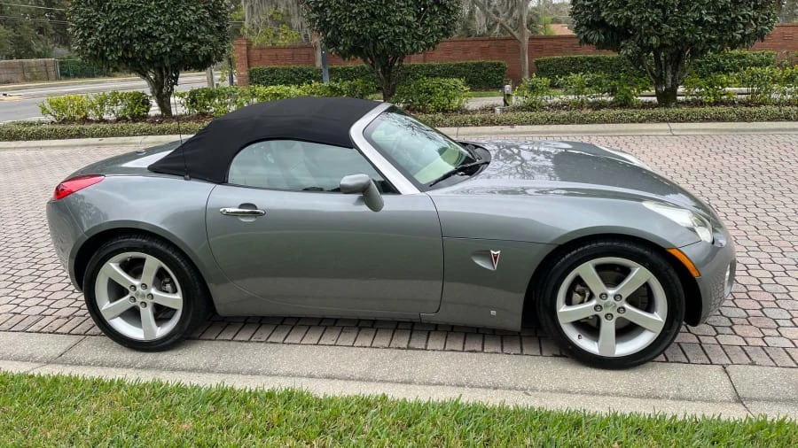 2006 Pontiac Solstice - Image 2 of 26