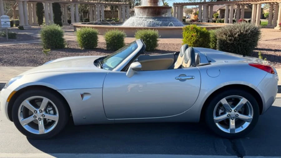 2006 Pontiac Solstice - Image 2 of 16