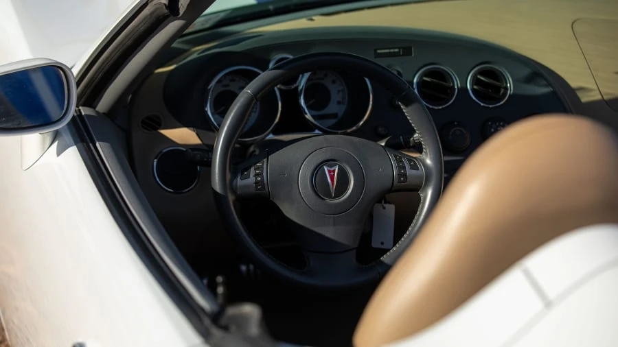 2006 Pontiac Solstice - Image 17 of 31