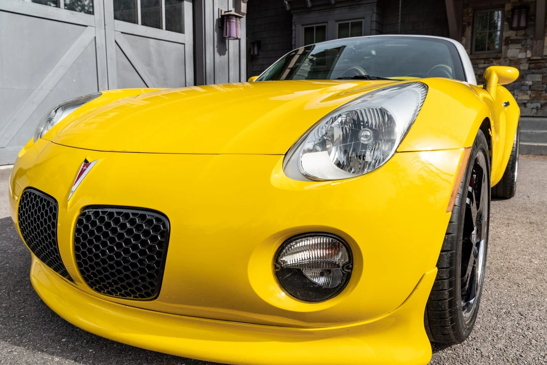 2006 Pontiac Solstice - Image 2 of 31