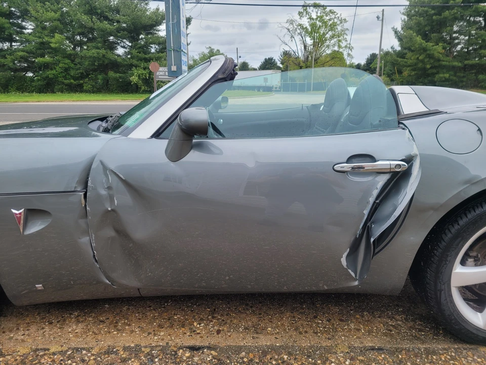 2006 Pontiac Solstice - Image 18 of 21