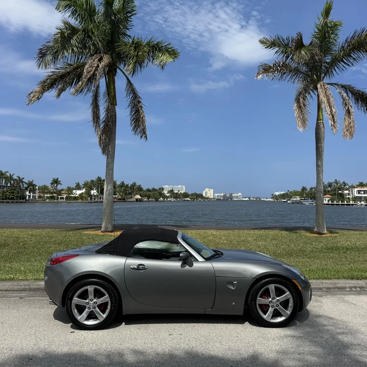 2006 Pontiac Solstice - Image 2 of 31