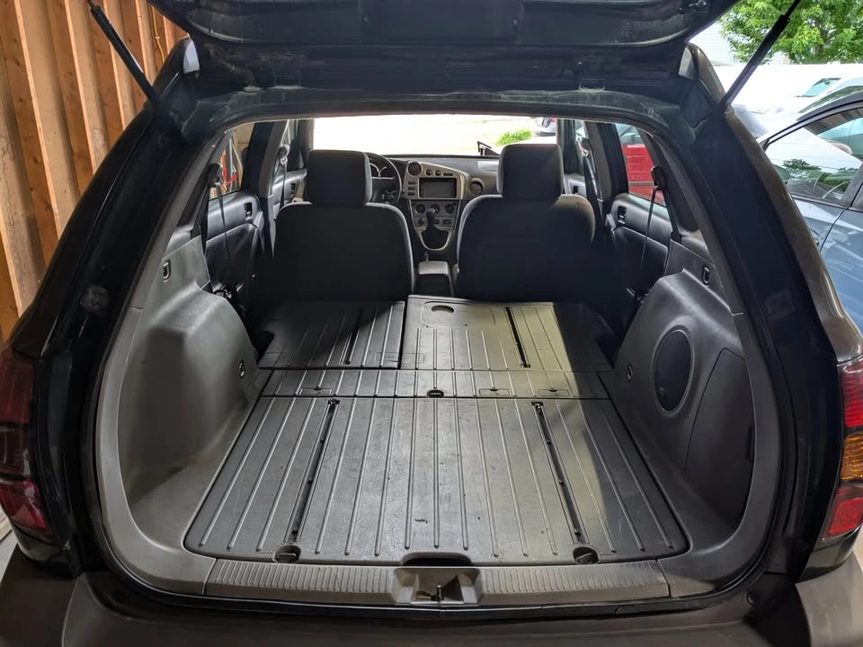 2006 Pontiac Vibe - Image 3 of 11