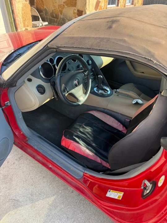 2006 Pontiac Solstice - Image 2 of 4