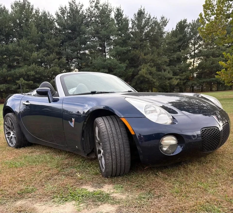 2006 Pontiac Solstice - Image 2 of 6