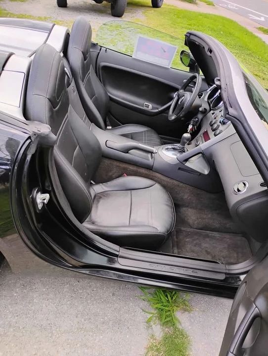 2006 Pontiac Solstice - Image 2 of 7