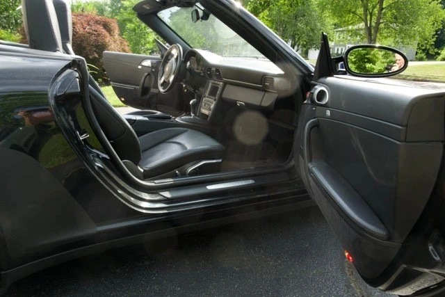 2006 Porsche 997 Carrera 4 - Image 15 of 18