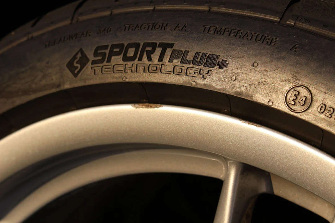 2006 Porsche 997 Carrera 4 - Image 15 of 25