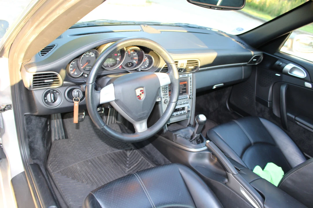 2006 Porsche 997 Carrera 4 - Image 13 of 25