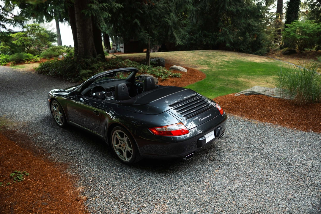 2006 Porsche 997 Carrera 4 - Image 9 of 31