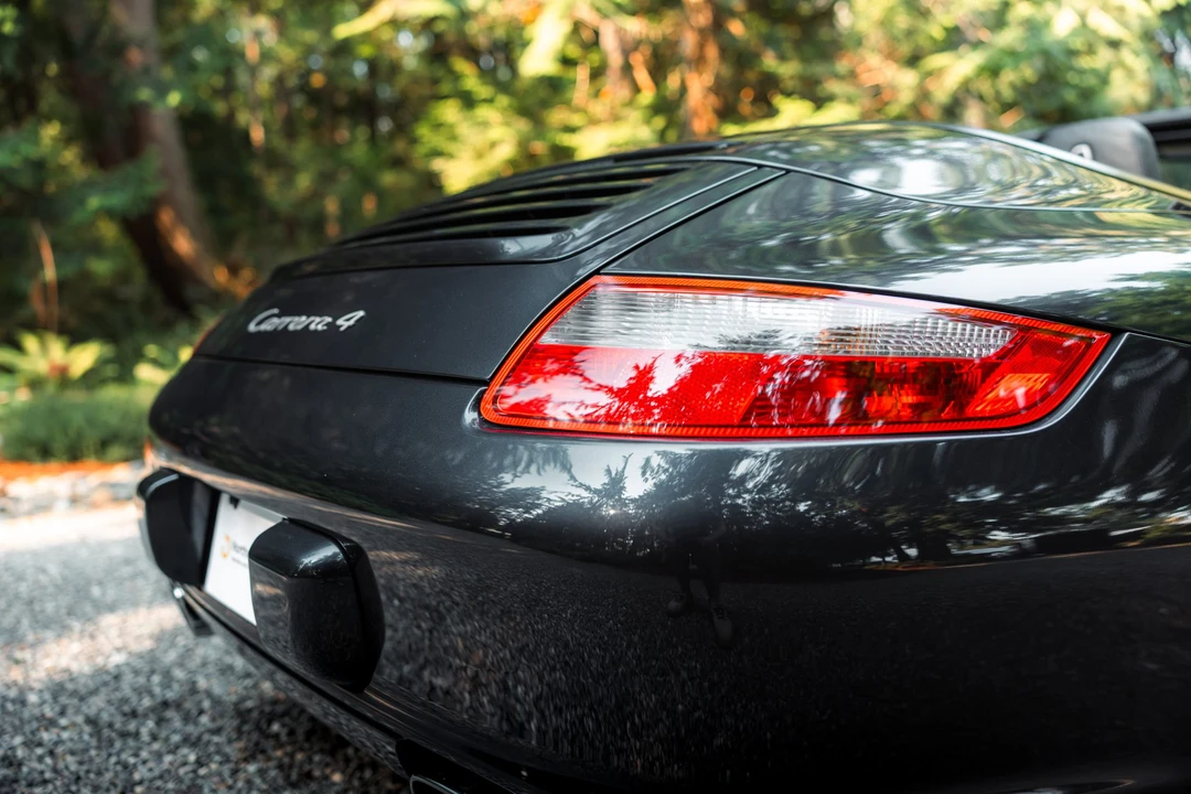 2006 Porsche 997 Carrera 4 - Image 27 of 31