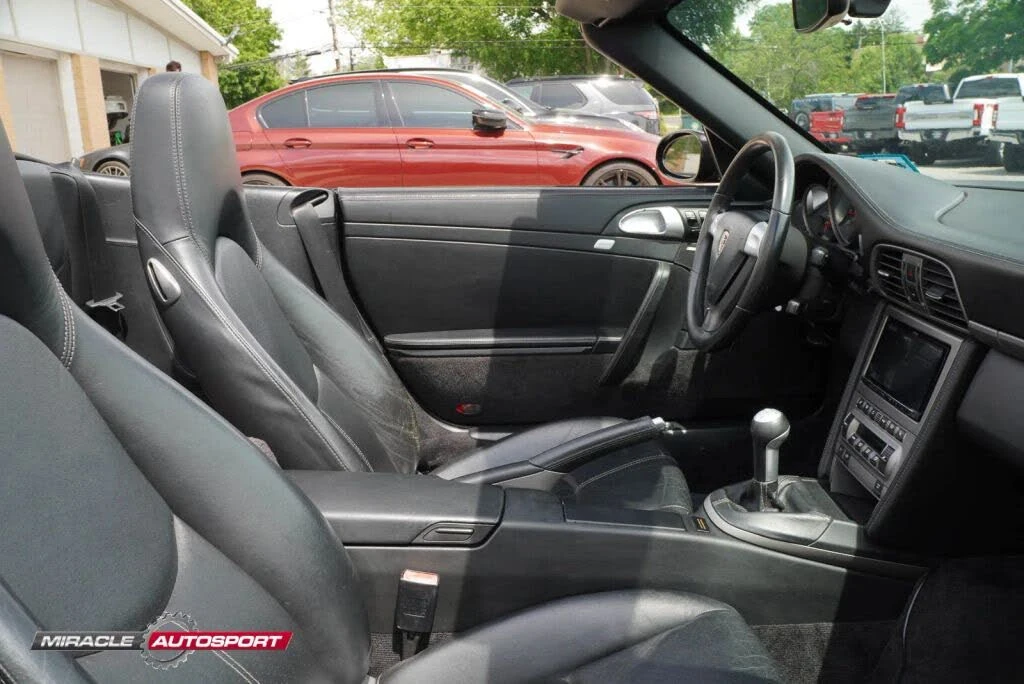 2006 Porsche 997 Carrera 4 - Image 29 of 31