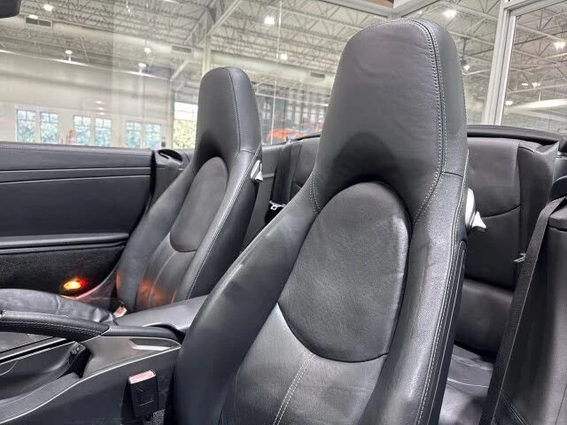 2006 Porsche 997 Carrera 4 - Image 10 of 31