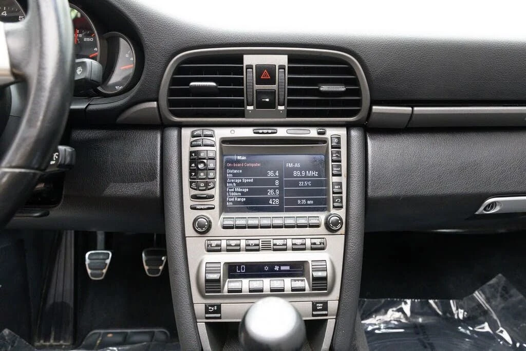 2006 Porsche 997 Carrera 4 - Image 25 of 31
