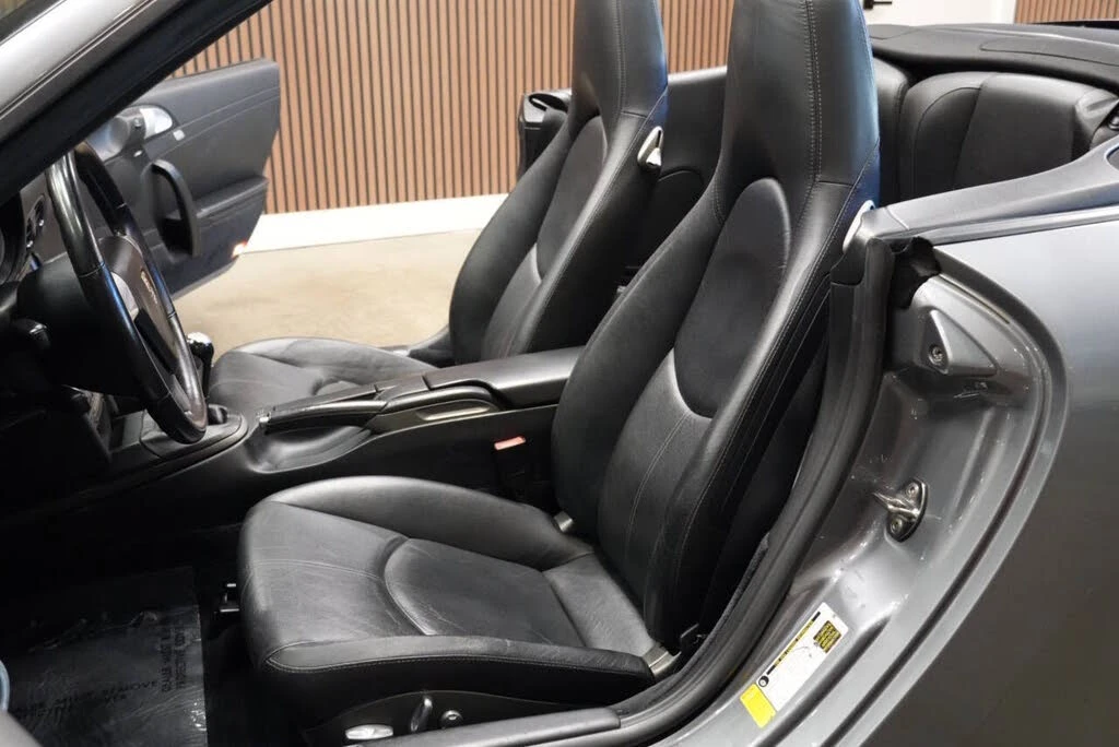 2006 Porsche 997 Carrera 4 - Image 19 of 31