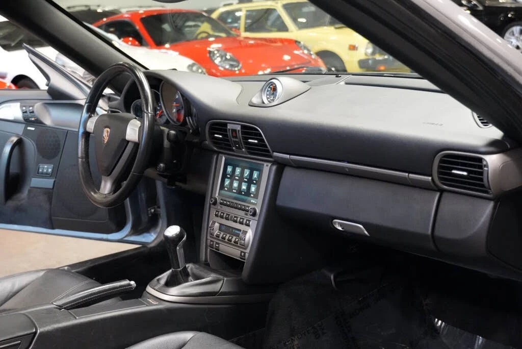 2006 Porsche 997 Carrera 4 - Image 29 of 31