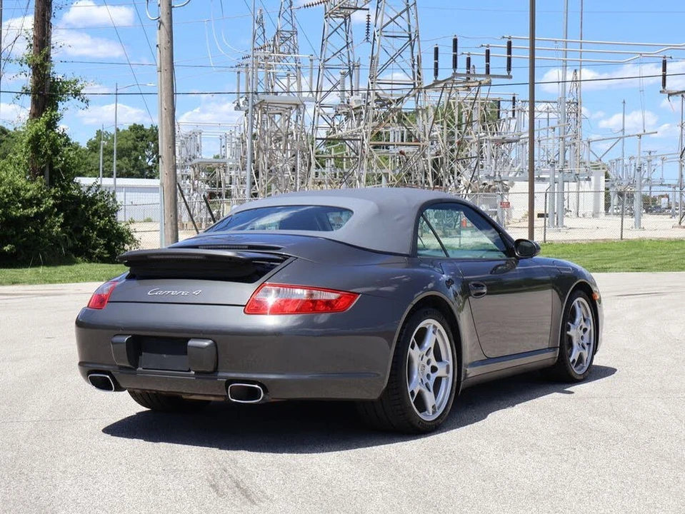 2006 Porsche 997 Carrera 4 - Image 8 of 31