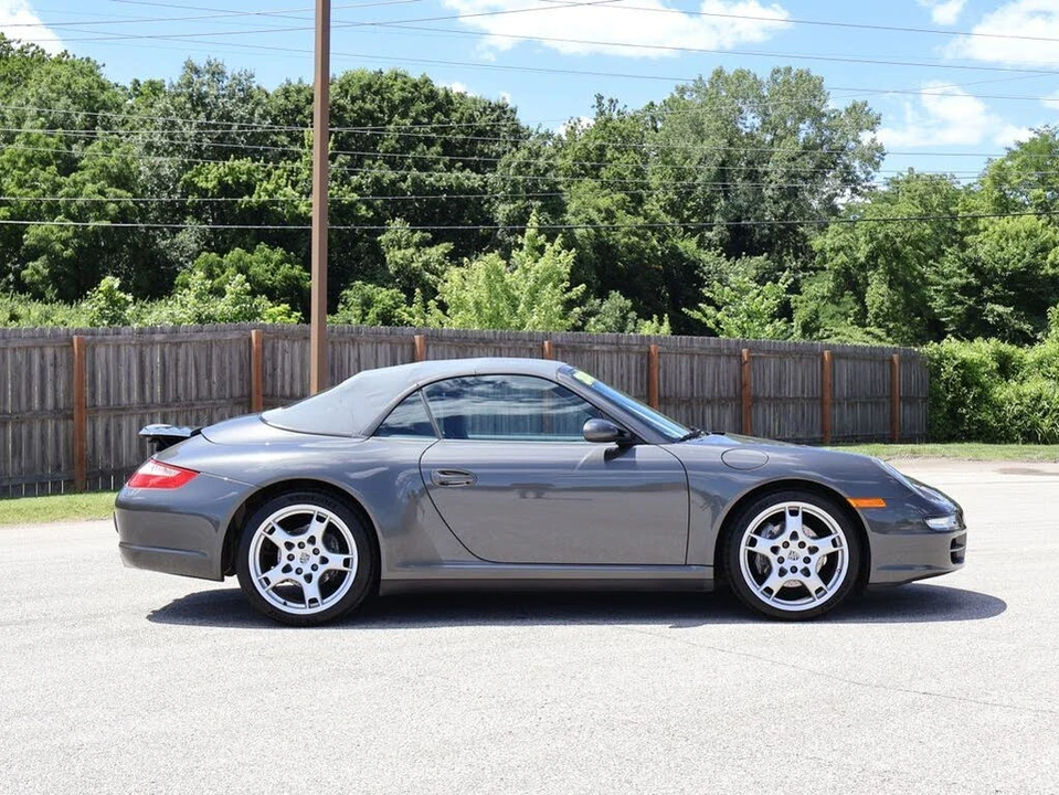 2006 Porsche 997 Carrera 4 - Image 9 of 31