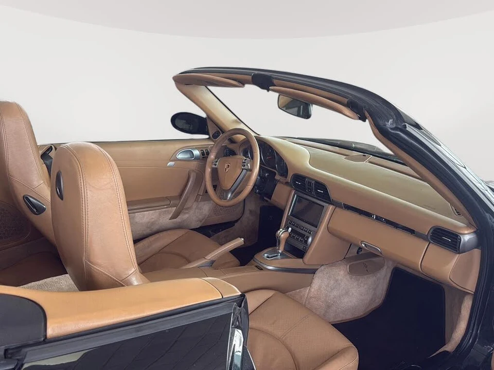 2006 Porsche 997 Carrera 4 - Image 24 of 31