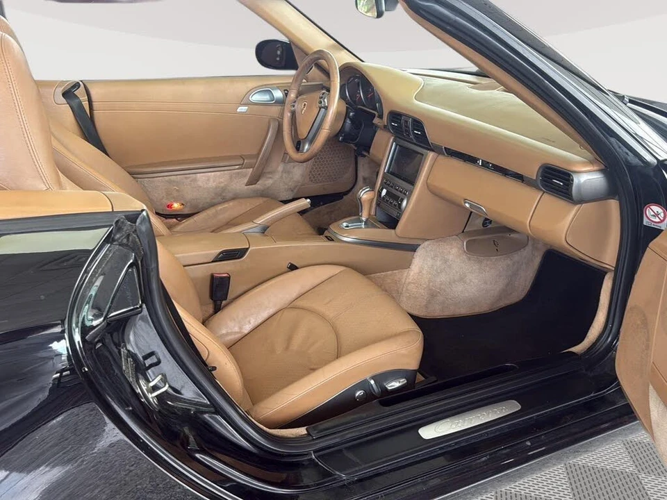 2006 Porsche 997 Carrera 4 - Image 25 of 31